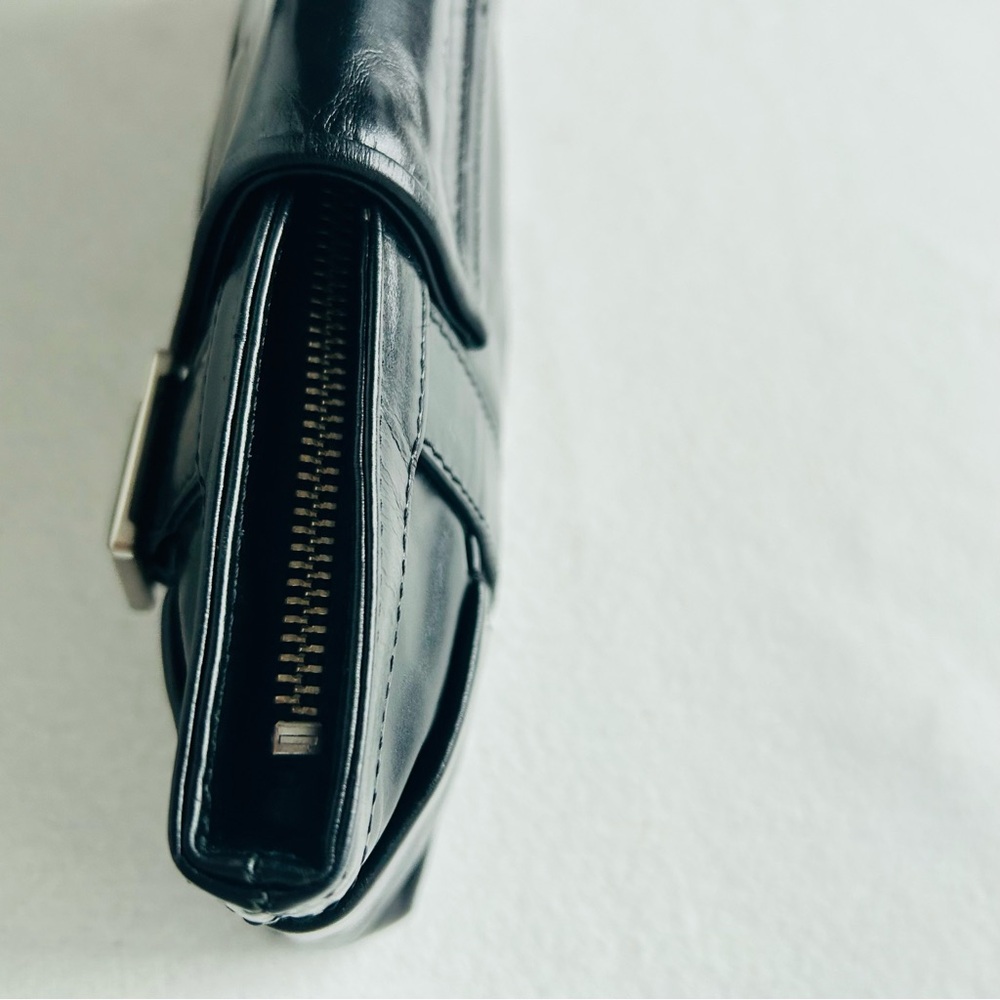 Kenneth Cole Leather Clutch - Picture 4 of 9